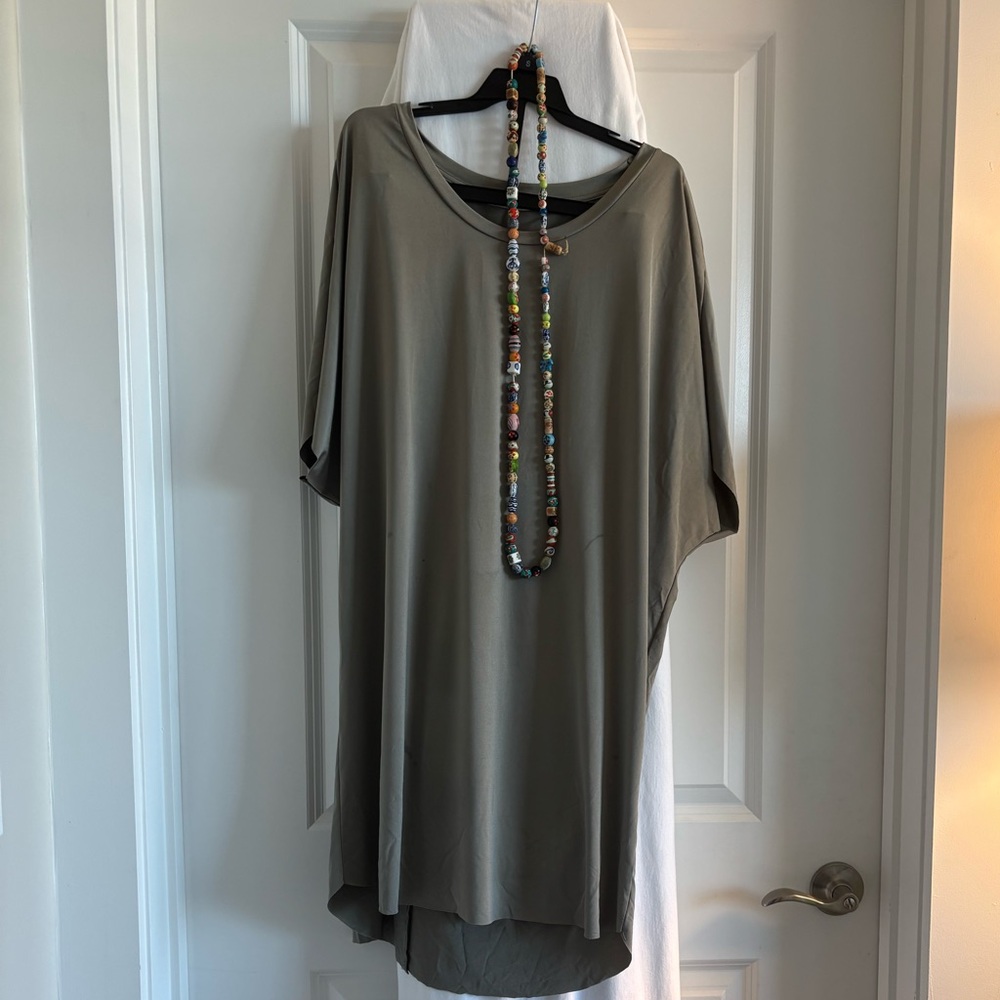 Zara Gray Green Asymmetrical Tunic Top